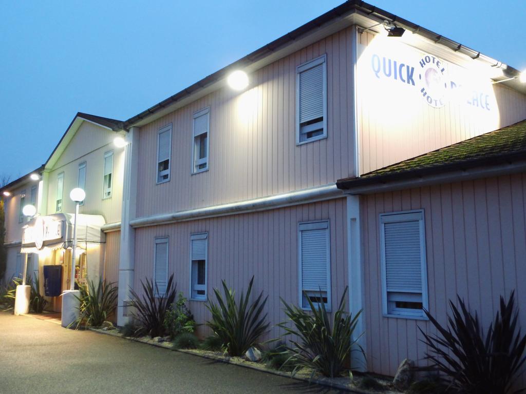Quick Palace Lyon Saint-Priest ภายนอก รูปภาพ